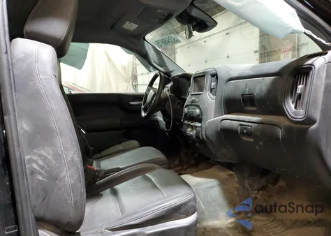 2022 Chevrolet Silverado K1500 из США, поврежденный, VIN 3GCNDAEK8NG565660